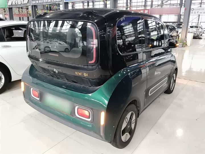 Фото 7 - Baojun KiWi EV