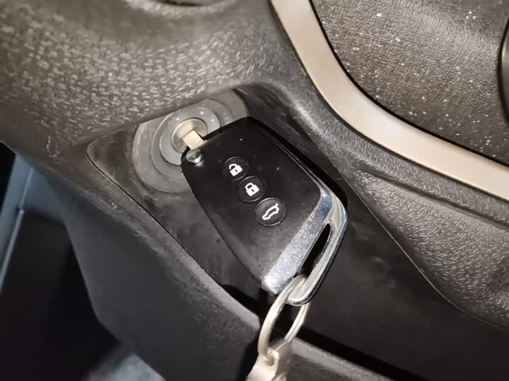 Фото 9 - Baojun KiWi EV