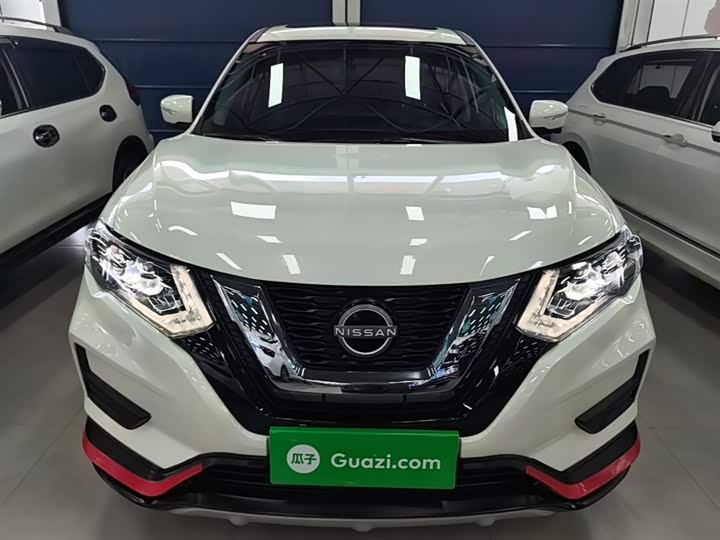 Nissan X-Trail 2025 2025款 荣誉 2.0L 两驱领先版