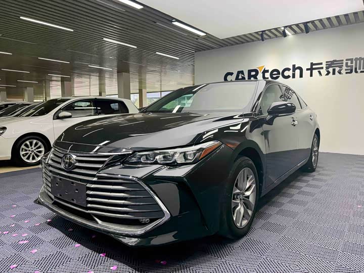 Фото 3 - Toyota Avalon