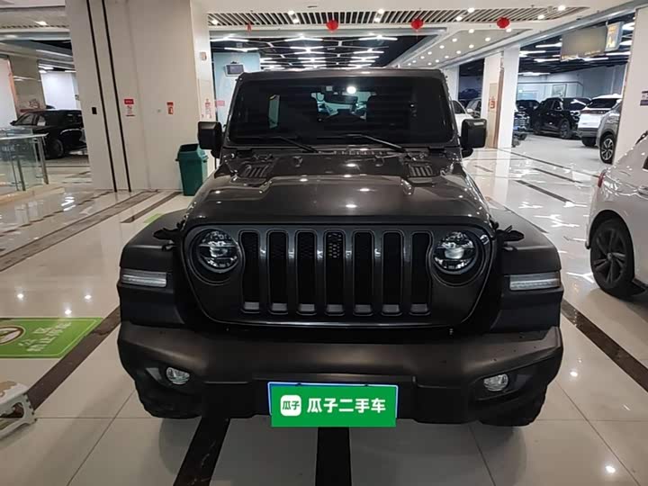 Jeep Wrangler 2021 2021款 2.0T 罗宾汉四门版