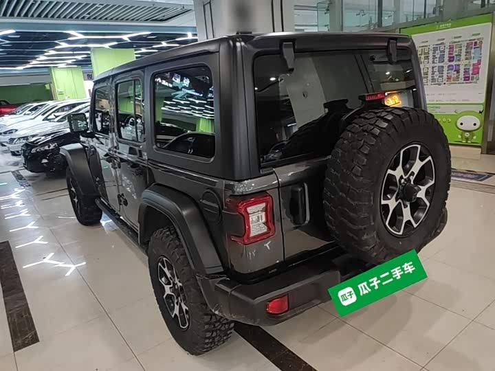 Jeep Wrangler 2021 2021款 2.0T 罗宾汉四门版