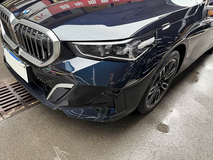 Фото 4 - BMW 5 Series