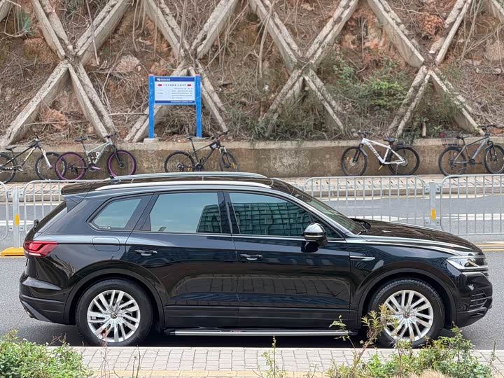 Volkswagen Touareg 2022 2022款 2.0TSI 领航特别版