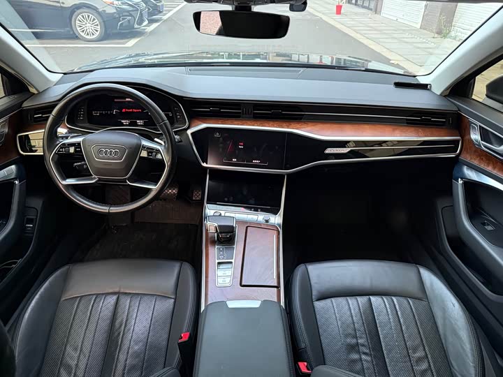 Photo 5 - Audi A6