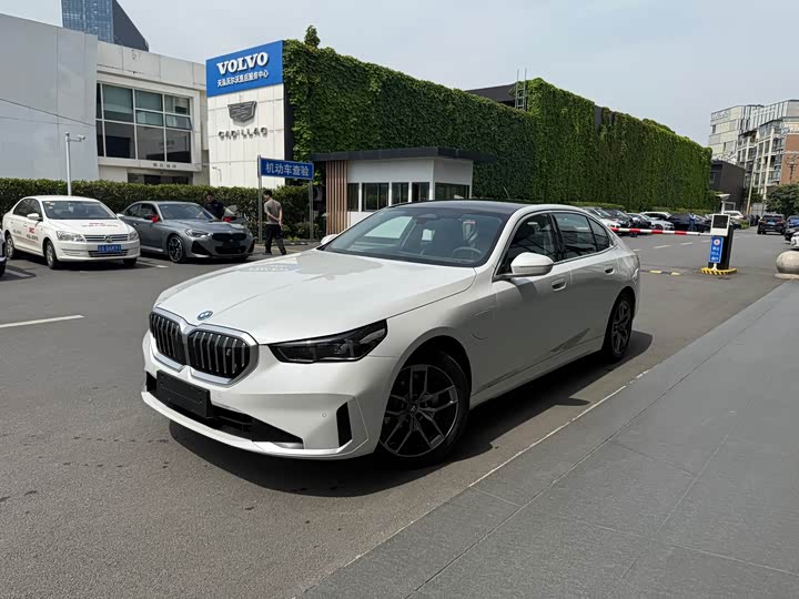 BMW i5 2025 2025款 eDrive 35L 豪华套装