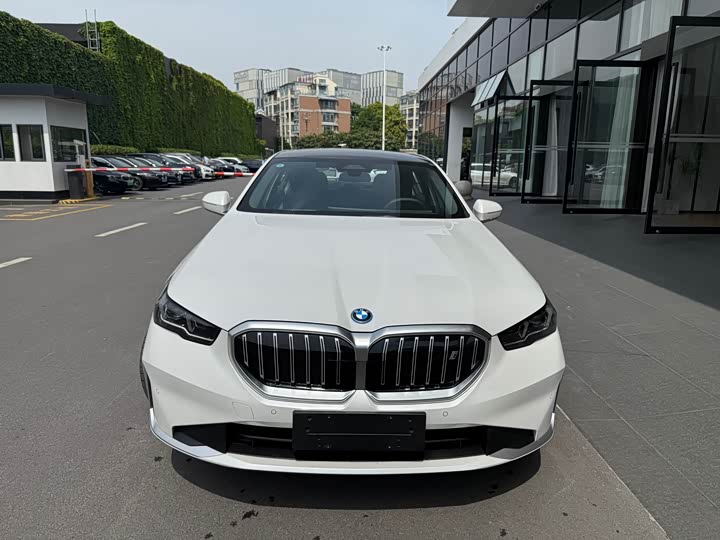 BMW i5 2025 2025款 eDrive 35L 豪华套装
