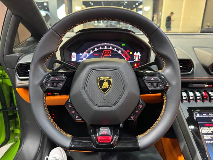 Фото 5 - Lamborghini Huracán