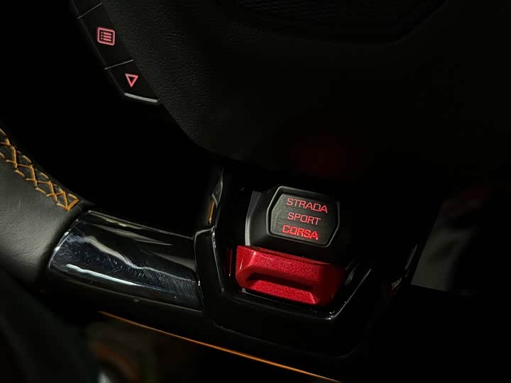 Фото 7 - Lamborghini Huracán