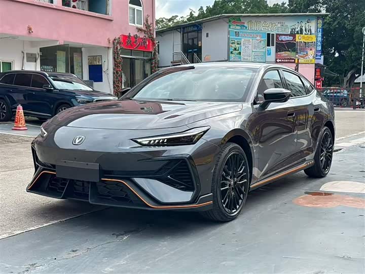 Changan UNI-V 2025 2025款 第三代 1.5T 500Bar尊贵型