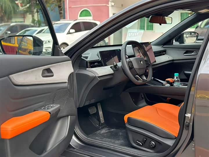 Changan UNI-V 2025 2025款 第三代 1.5T 500Bar尊贵型