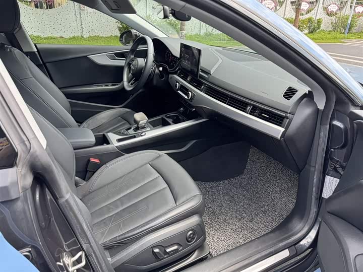 Audi A5 2021 2021款 Sportback 40 TFSI 时尚致雅型