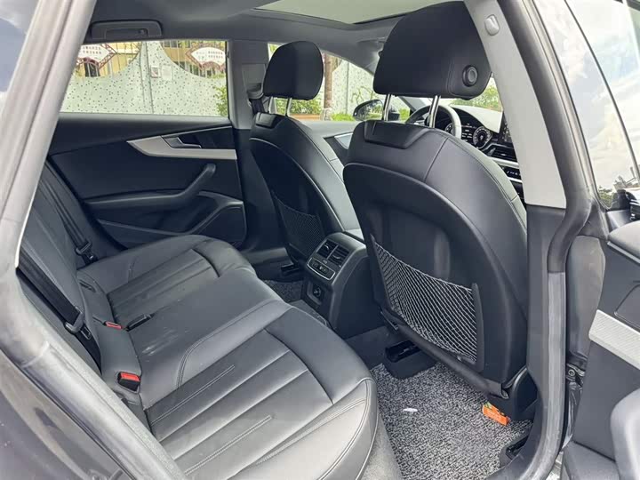 Audi A5 2021 2021款 Sportback 40 TFSI 时尚致雅型