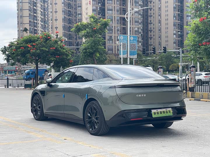 Zeekr 007 2025 2025款 长续航四驱智驾版 100kWh