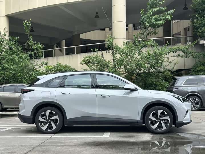 BAIC Arcfox Alpha T5 2026 2026款 增程 1215 元境智行版