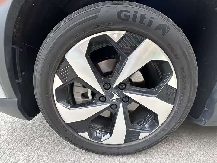 BAIC Arcfox Alpha T5 2026 2026款 增程 1215 元境智行版