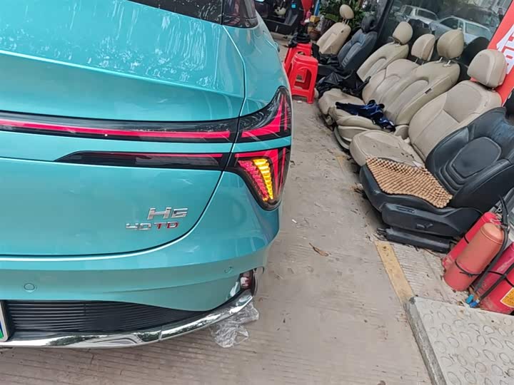 Фото 8 - Hongqi H6