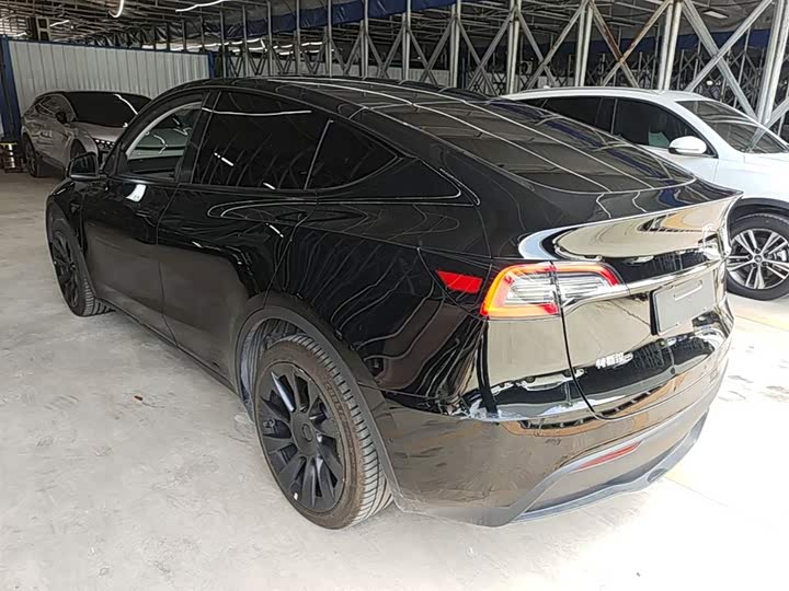 Tesla Model Y 2022 2022款 改款 长续航全轮驱动版