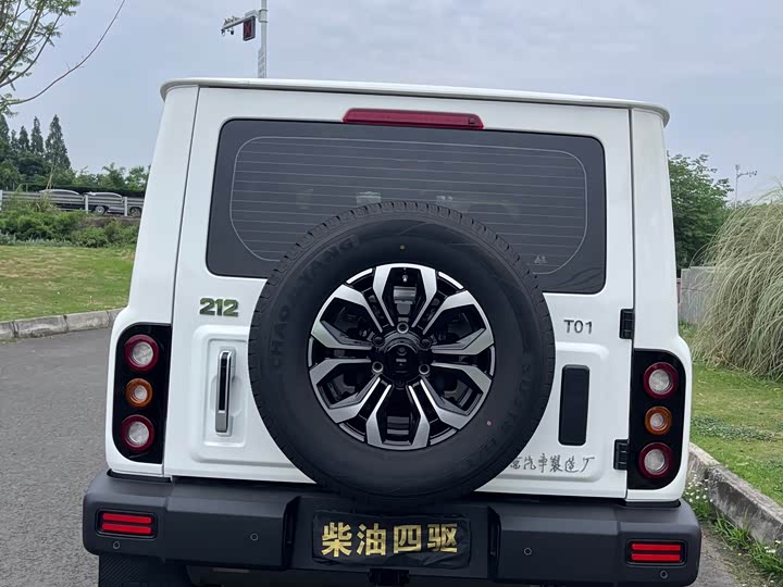 BAW 212 T01 2025 2025款 2.0T 柴油版