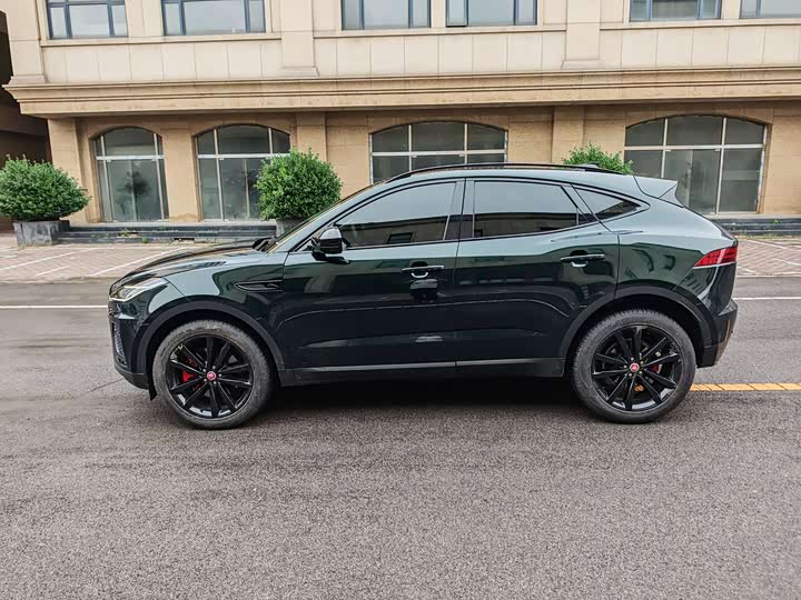Jaguar E-Pace 2024 2024款 耀黑运动版 R-DYNAMIC SE BLACK