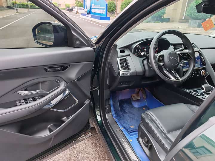 Jaguar E-Pace 2024 2024款 耀黑运动版 R-DYNAMIC SE BLACK