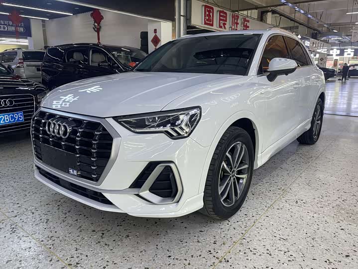 Zdjęcie 1 - Audi Q3