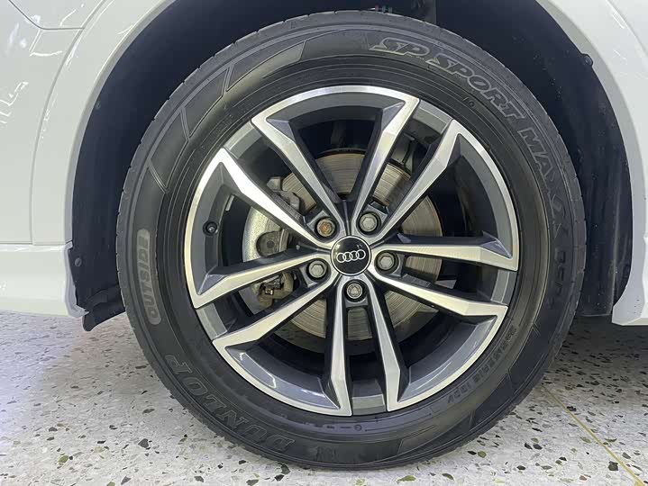 Zdjęcie 7 - Audi Q3