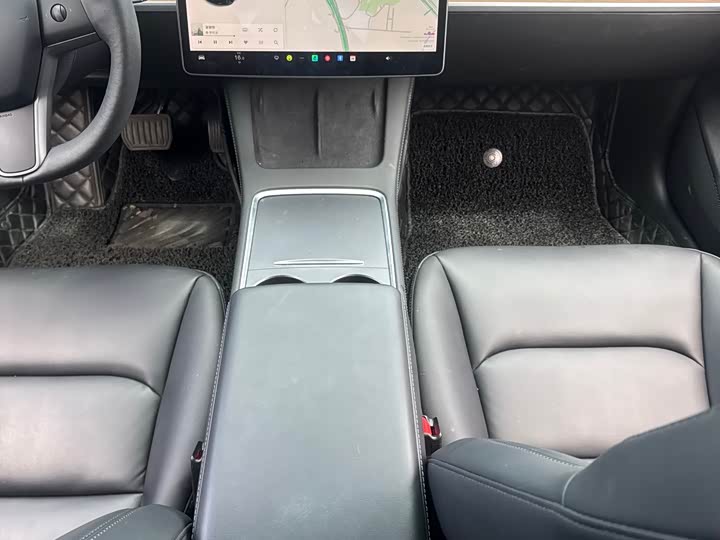 Photo 7 - Tesla Model 3