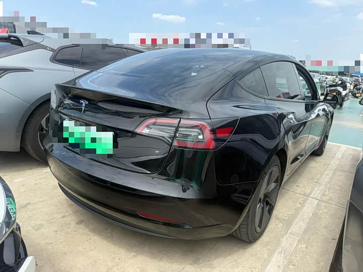 Photo 8 - Tesla Model 3