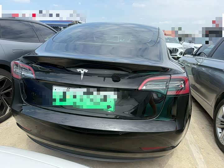 Photo 9 - Tesla Model 3
