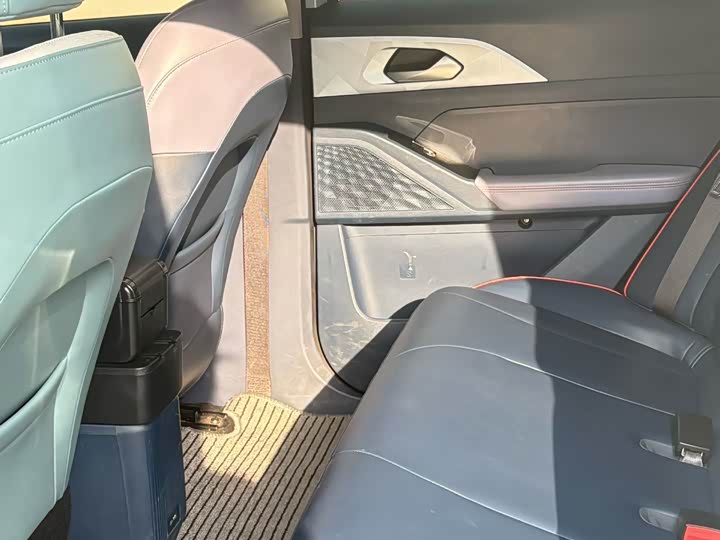 صورة 5 - Geely Geometry E Firefly