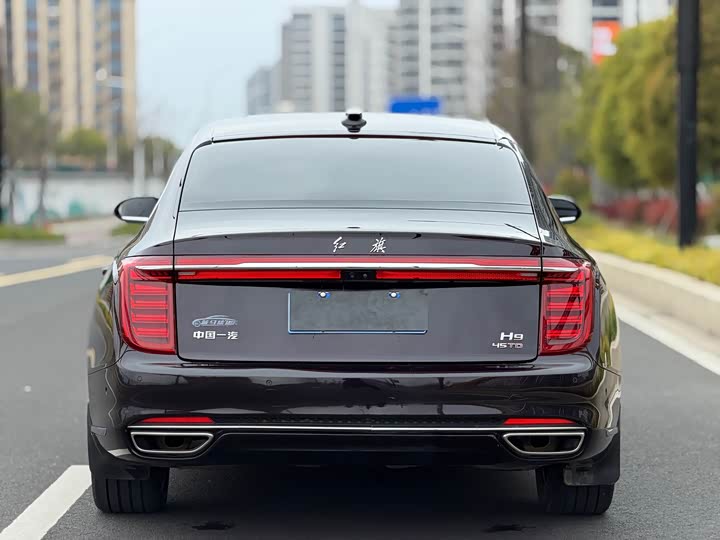 Фото 9 - Hongqi H9