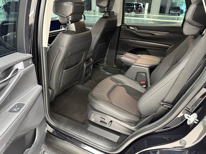 Ford Edge 2025 2025款 锐界L 2.0T EcoBoost 两驱七座豪华型