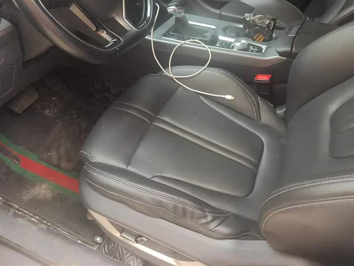 Zdjęcie 9 - Changan CS75 Plus