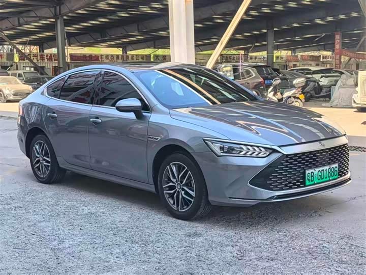 BYD Qin Plus 2021 2021款 DM-i 120KM 尊贵型
