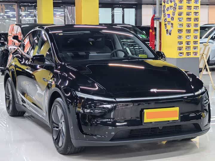 Zdjęcie 3 - Tesla Model Y