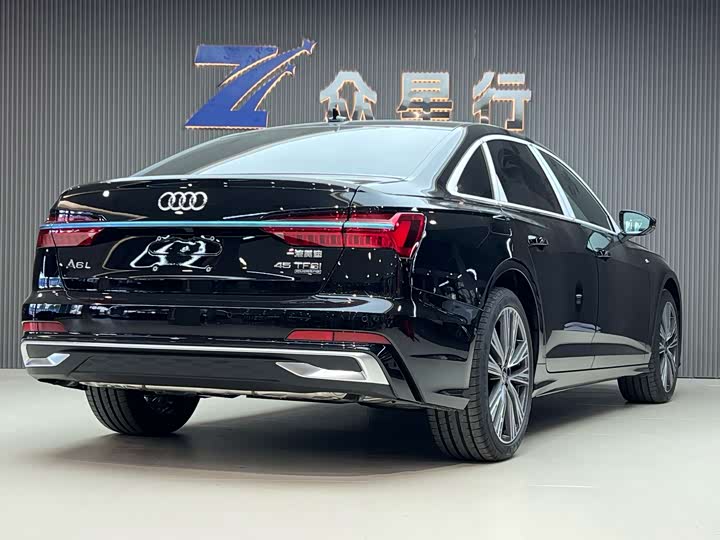 Audi A6L 2026 2026款 45 TFSI 臻选动感型