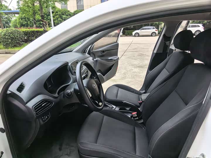 Фото 4 - Hyundai Celesta