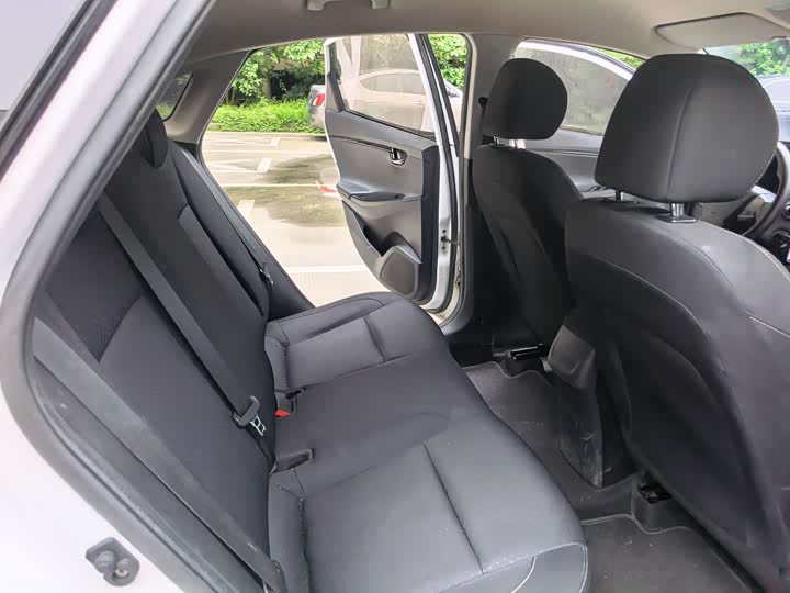 Фото 5 - Hyundai Celesta