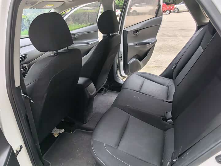 Фото 6 - Hyundai Celesta