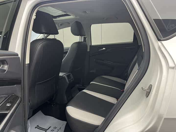 Jetta VS5 2023 2023款 280TSI 自动高光悦享型