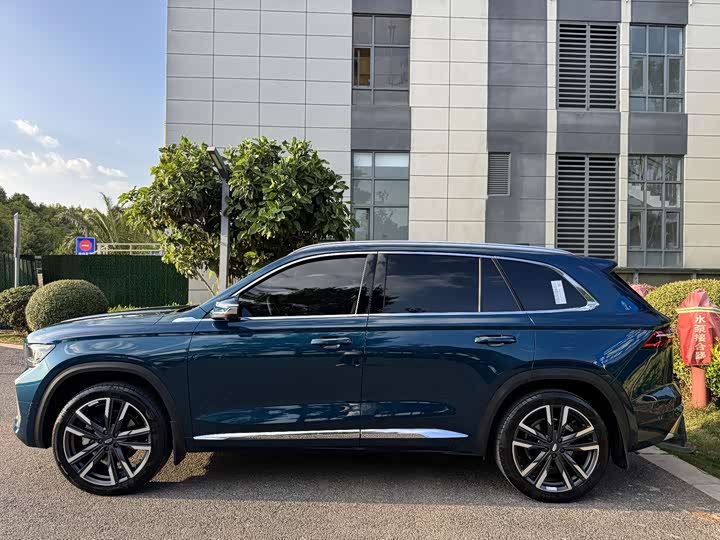 Photo 7 - Geely Monjaro