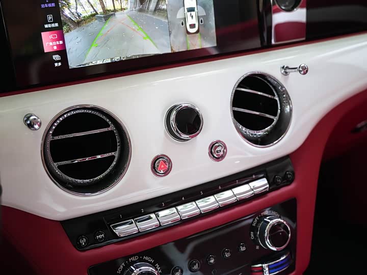 Rolls-Royce Spectre 2024 2024款 标准型