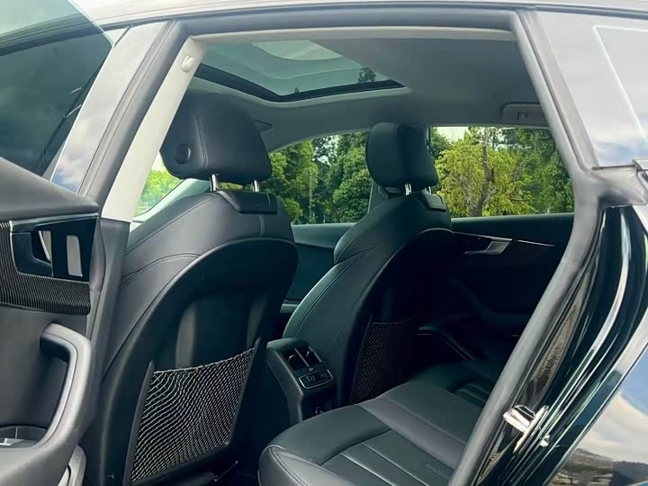 Фото 5 - Audi A5