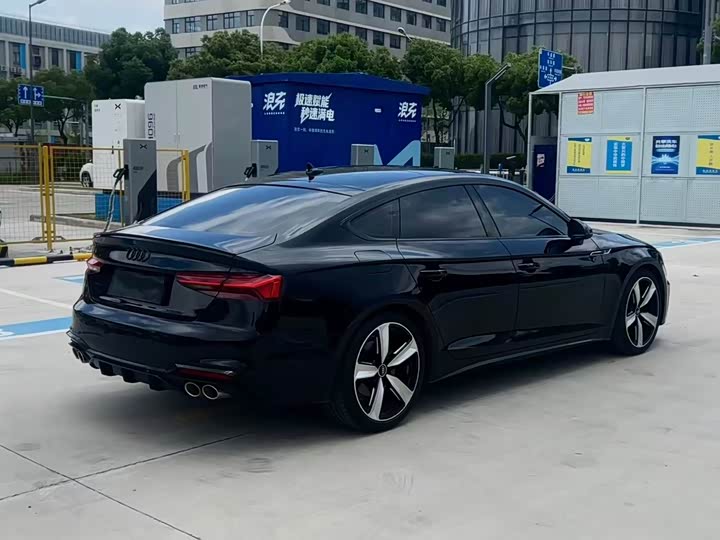 Фото 7 - Audi A5