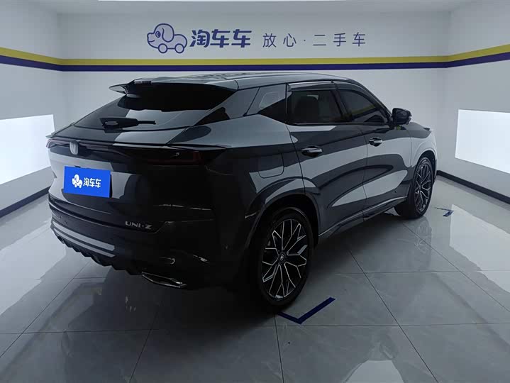 Changan UNI-Z Hybrid 2024 2024款 蓝鲸智电iDD 125km 卓越型