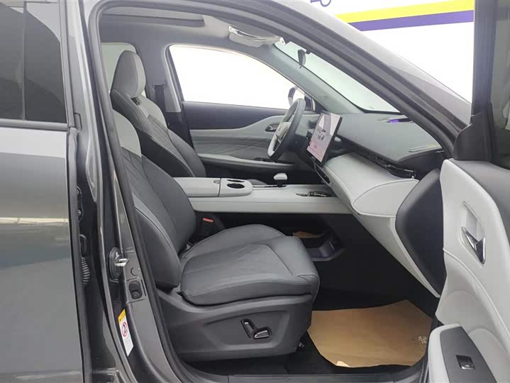 Changan UNI-Z Hybrid 2024 2024款 蓝鲸智电iDD 125km 卓越型