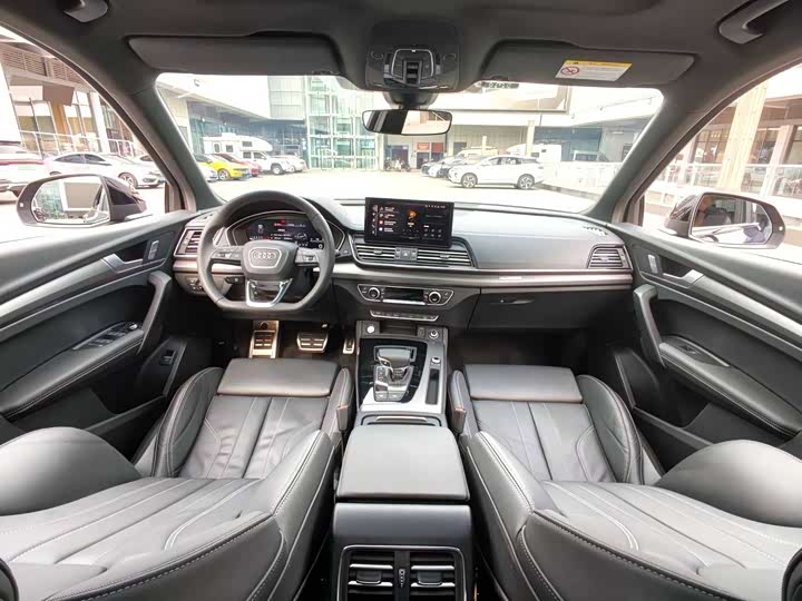 Фото 4 - Audi Q5L