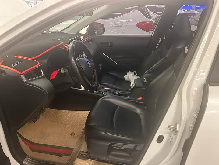 Фото 4 - Toyota Corolla Cross