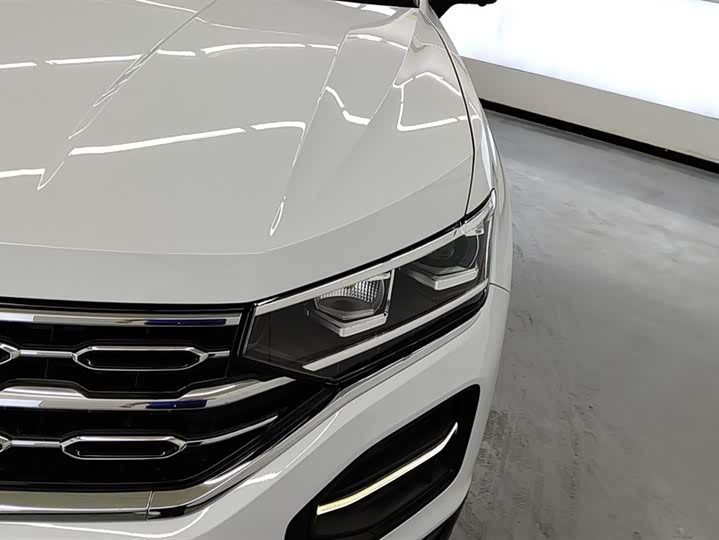 Volkswagen Tayron 2022 2022款 280TSI 两驱豪华智联版